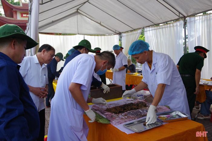Các mẫu sinh phẩm được bảo quản, bàn giao cho cơ quan chức năng theo đúng quy trình kỹ thuật để phục vụ công tác giám định ADN, xác định danh tính liệt sĩ. Thông tin về phần mộ liệt sĩ, mẫu sinh phẩm, quá trình tổ chức lấy mẫu đều được số hóa bảo đảm tính chính xác.