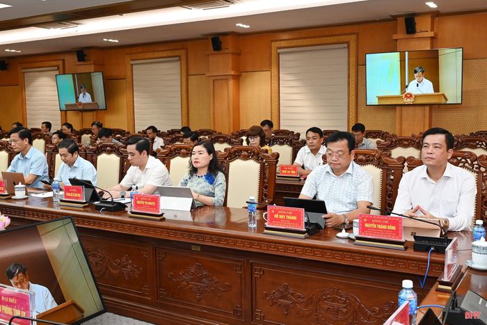 Đại biểu tham dự tại điểm cầu Hà Tĩnh.