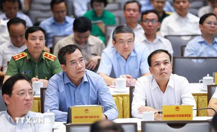 Các đại biểu tham dự Phiên họp chuyên đề về thúc đẩy phát triển khoa học, công nghệ, đổi mới sáng tạo. (Ảnh: Dương Giang/TTXVN)