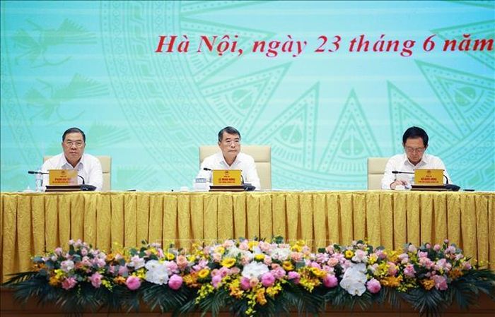 Thủ tướng Lê Minh Hưng, Trưởng Ban Chỉ đạo chủ trì Phiên họp chuyên đề về thúc đẩy phát triển khoa học, công nghệ, đổi mới sáng tạo. Ảnh: Dương Giang/TTXVN