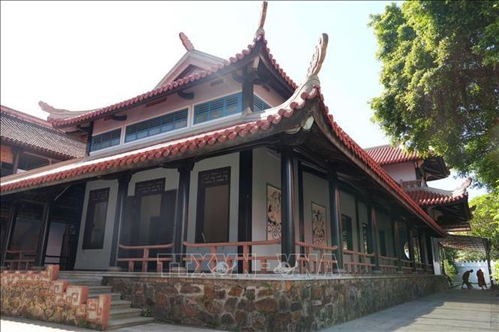 Chánh Điện của chùa Huyền Không, thành phố Huế.