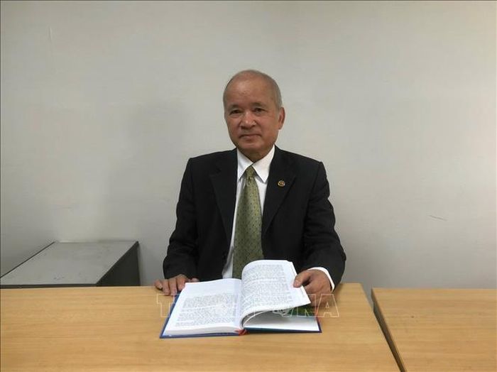 PGS, Tiến sĩ Chu Thái Thành, nguyên Tổng Biên tập Tạp chí Tài nguyên và Môi trường nhận định thách thức lớn nhất hiện nay không phải là thiếu thông tin mà là sự xuất hiện dày đặc của nhiều nguồn thông tin khác nhau trên các nền tảng số.