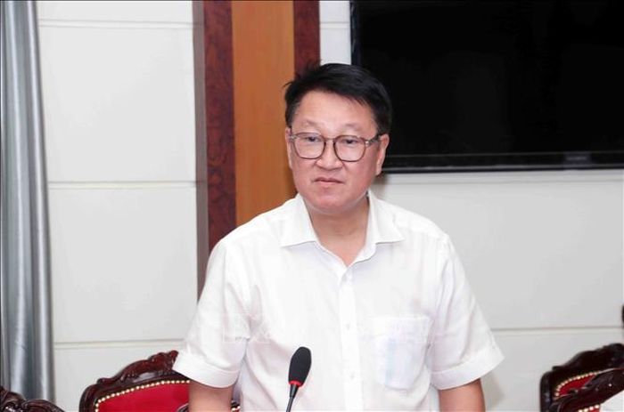 Ông Nguyễn Ngọc Văn, Phó Chủ tịch Hội Kiến trúc sư Thành phố Hồ Chí Minh góp ý Dự thảo Luật.