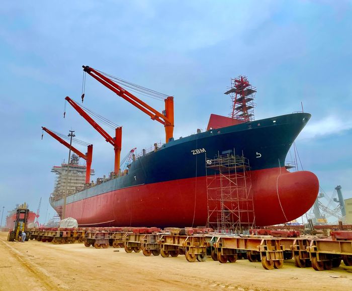 Việt Nam không chỉ cung cấp dịch vụ sửa chữa, mà còn phát triển các dịch vụ có giá trị cao hơn như giám sát kỹ thuật khi tàu vào đà, tham gia kiểm tra sửa chữa.