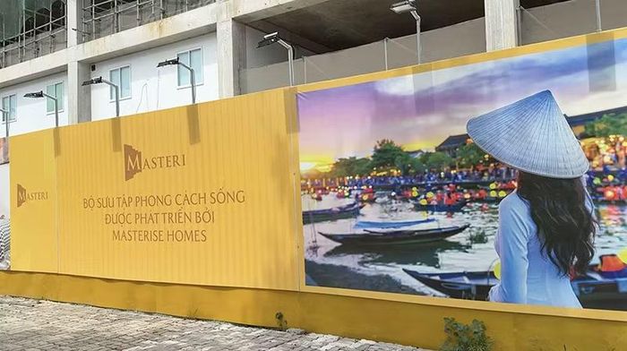 Dự án The Estuary Đà Nẵng gắn với tên tuổi Masterise Homes tọa lạc tại khu đô thị cầu Tiên Sơn (đường Trần Đăng Ninh, phường Hòa Cường), do Công ty CP Phát triển nhà Tuyên Sơn làm chủ đầu tư.