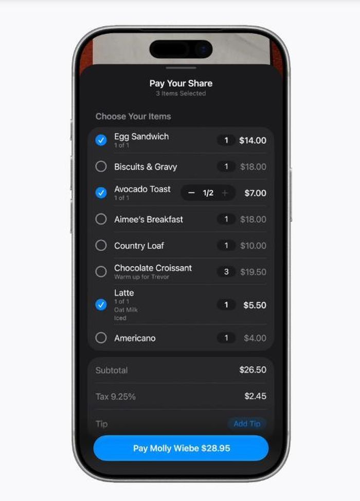 Tính năng chia hóa đơn Apple Cash (Apple Cash Bill Splitting). Ảnh: Macrumors
