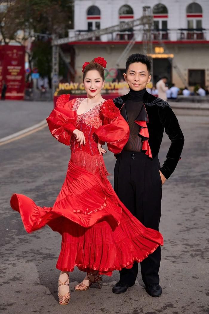 Khánh Thi và Phan Hiển luôn đồng hành cùng nhau trong công việc. Ảnh: FBNV
