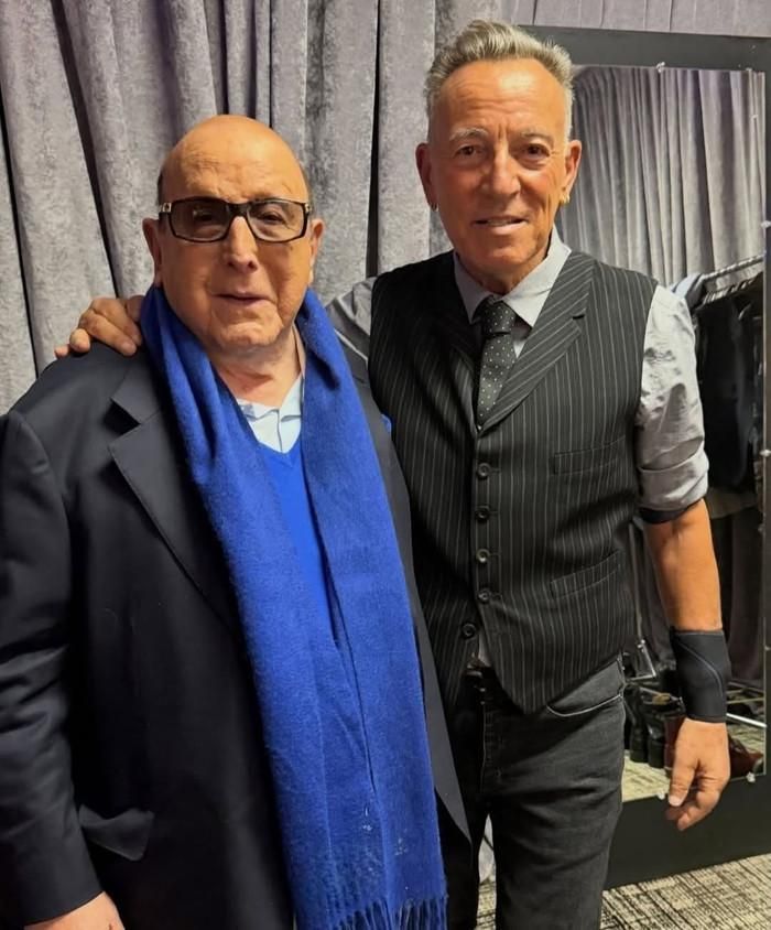Clive Davis và Bruce Springsteen.