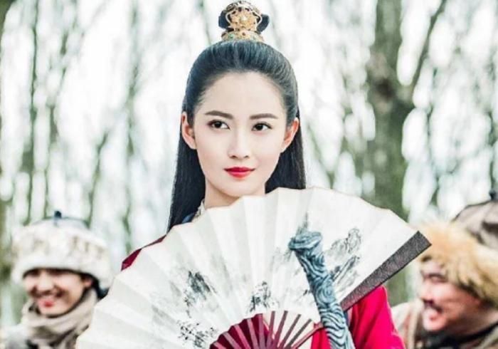 Phía Triệu Mẫn mang theo lực lượng hùng hậu với nhiều cao thủ hàng đầu giang hồ.