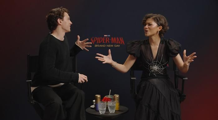 "Ông hoàng spoil" Tom Holland lại khiến Marvel đau đầu.