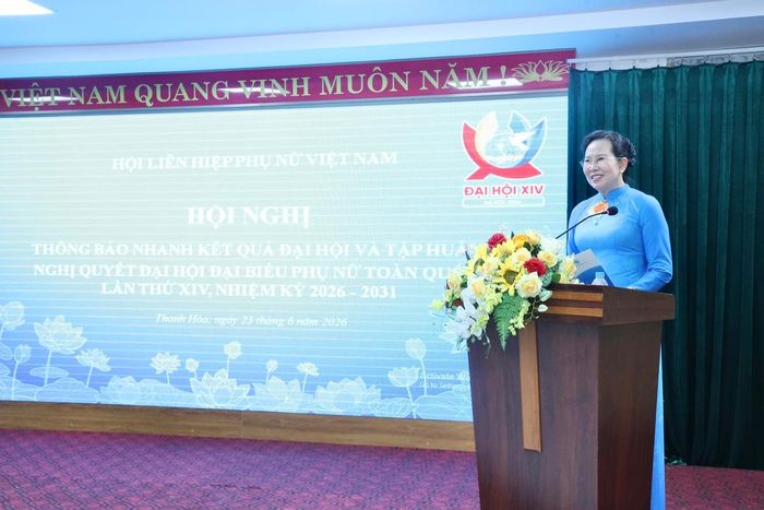 Bà Lê Thị Thủy, Ủy viên TƯ Đảng, Phó Chủ tịch UBTƯ MTTQ Việt Nam, Chủ tịch Hội LHPN Việt Nam, thông tin về kết quả Đại hội và nhấn mạnh những điểm mới trong nghị quyết Đại hội đại biểu Phụ nữ toàn quốc XIV