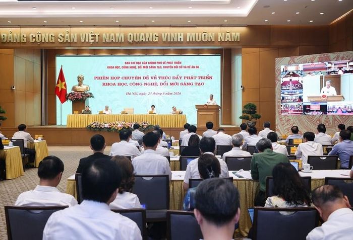 Thủ tướng yêu cầu khẩn trương trình cơ chế đột phá giao ngân sách, giao thẩm quyền trong phát triển khoa học, công nghệ, đổi mới sáng tạo - Ảnh: VGP/Nhật Bắc