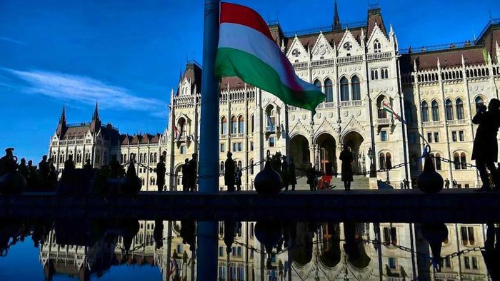 Hungary công bố chương trình cải cách toàn diện về chính trị, pháp lý và kinh tế mang tên “Chiến dịch Thanh tẩy”. Ảnh: AP.