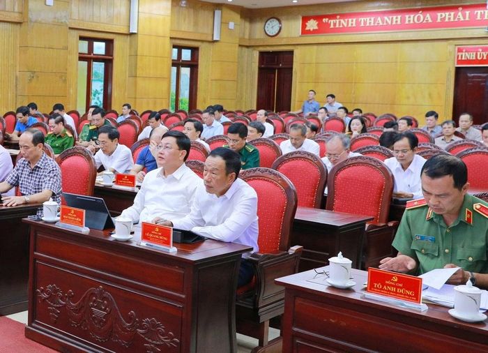 Đại biểu dự phiên họp tại điểm cầu Tỉnh ủy Thanh Hóa.