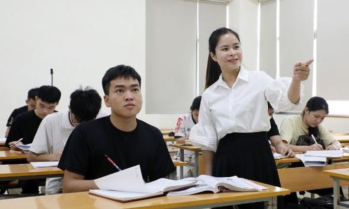 Lớp học tiếng Hàn cho lao động có nhu cầu xuất khẩu.