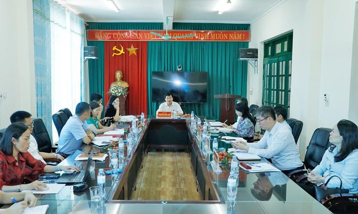 Các đại biểu dự hội nghị.