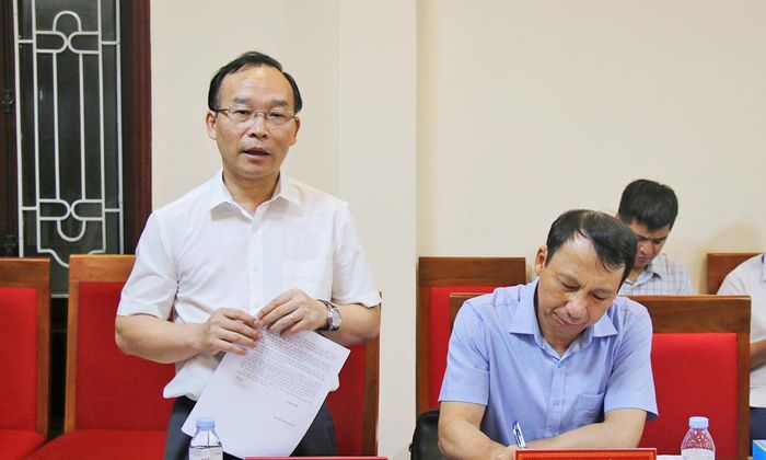 Đồng chí Trần Văn Tuấn phát biểu tại buổi làm việc. 
