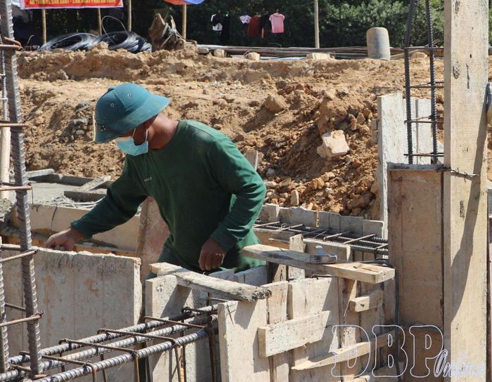 Gần đây nhiều lao động trở về địa phương sau khi các dự án lớn được khởi công, xây dựng.