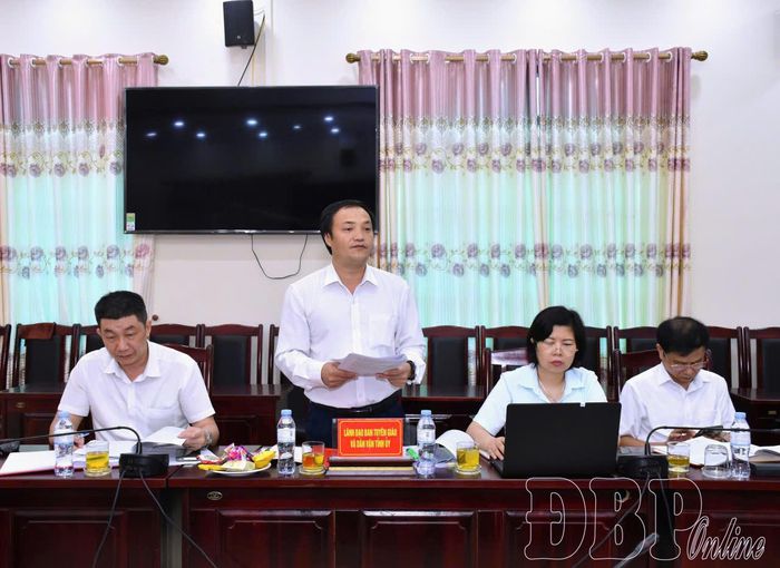 Lãnh đạo Ban Tuyên giáo và Dân vận Tỉnh ủy Điện Biên tham gia ý kiến tại buổi làm việc.