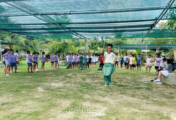 Các trò chơi được tổ chức tùy theo nhu cầu của các đoàn khách.