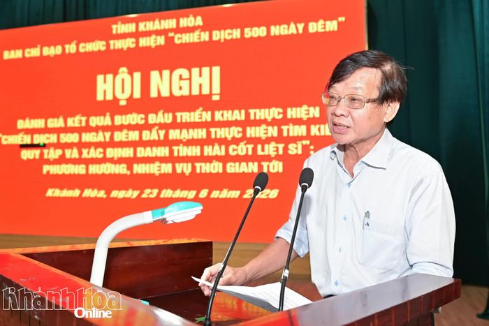 Lãnh đạo Sở Y tế phát biểu tại hội nghị.