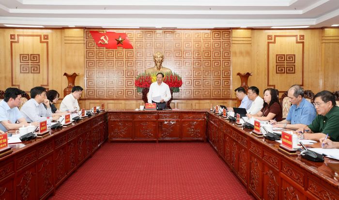 Quang cảnh buổi làm việc.