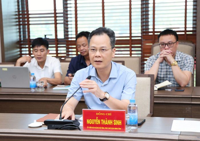 Đồng chí Nguyễn Thành Sinh - Phó Chủ tịch UBND tỉnh Lào Cai phát biểu tại buổi làm việc.