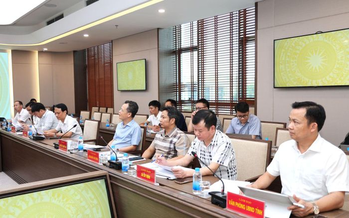 Đại biểu tỉnh Lào Cai tham dự buổi làm việc.
