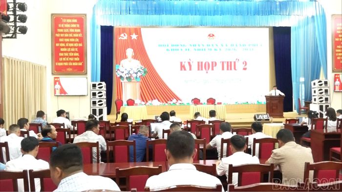 Quang cảnh kỳ họp.