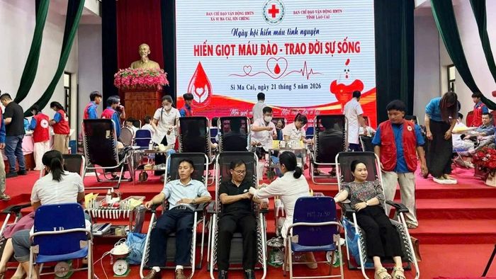 Hoạt động hiến máu thường xuyên được tổ chức.