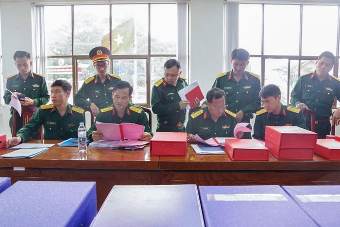 Đoàn kiểm tra tiến hành kiểm tra các nội dung tại phường Xuân Hương - Đà Lạt