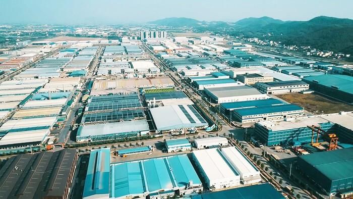Cụm công nghiệp Quang Châu nằm sát tuyến đường sắt Hà Nội - Đồng Đăng, dự kiến tạo việc làm cho khoảng 8.640 lao động.