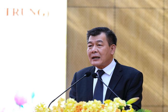 Phó Chủ tịch Ủy ban Trung ương MTTQ Việt Nam Nguyễn Đức Phong phát biểu tại hội nghị