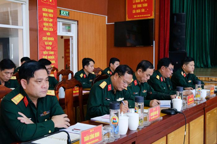 Các đồng chí lãnh đạo cơ quan, đơn vị thuộc Quân khu 7