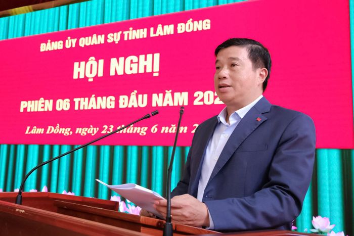 Đồng chí Y Thanh Hà Niê Kđăm, Ủy viên Ban Chấp hành Trung ương Đảng, Bí thư Tỉnh ủy, Bí thư Đảng ủy Quân sự tỉnh kết luận hội nghị