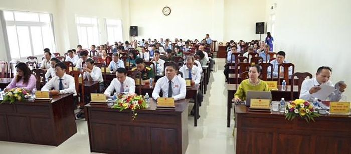 Quang cảnh kỳ họp HĐND phường Phú Thủy