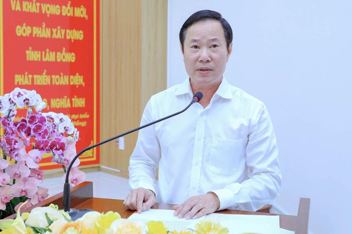 Ủy viên Ban Thường vụ Tỉnh ủy, Phó Chủ tịch Thường trực Ủy ban MTTQ Việt Nam tỉnh Lâm Đồng Phạm Triều phát biểu khai mạc hội nghị