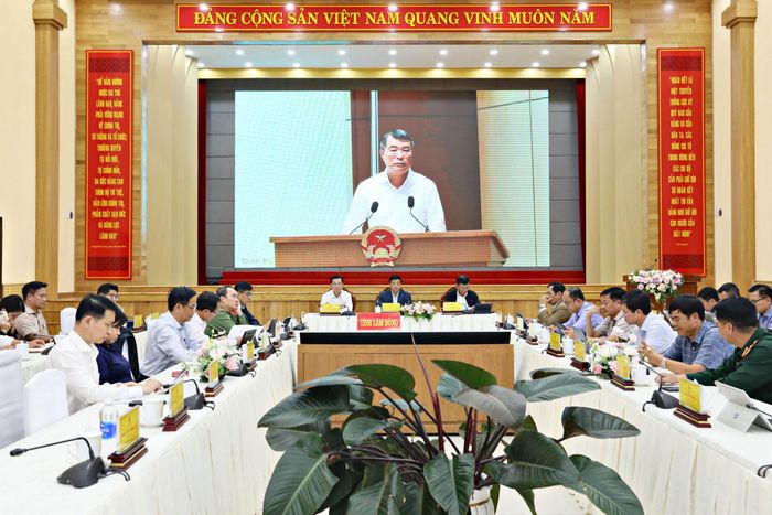 Quang cảnh phiên họp tại điểm cầu trực tuyến Hội trường Tỉnh ủy Lâm Đồng