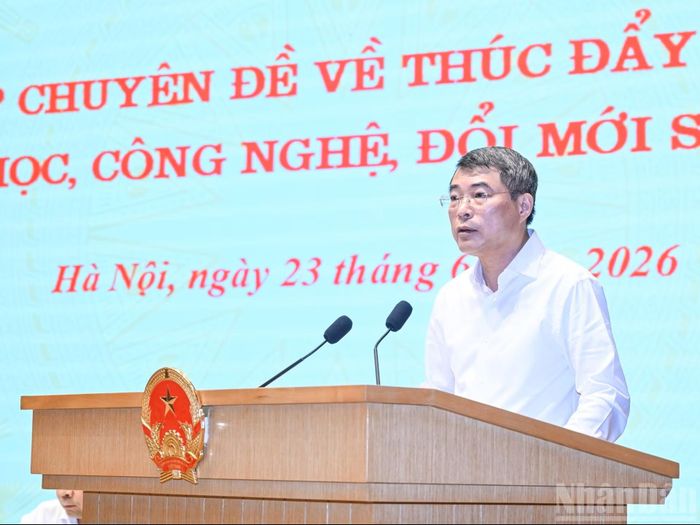 Thủ tướng Lê Minh Hưng, Trưởng Ban Chỉ đạo phát biểu kết luận tại phiên họp (Ảnh: Báo Nhân dân)