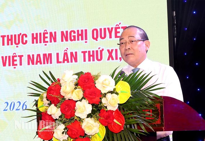 Đồng chí Hoàng Công Thủy, Phó Chủ tịch Ủy ban Trung ương MTTQ Việt Nam phát biểu khai mạc hội nghị.