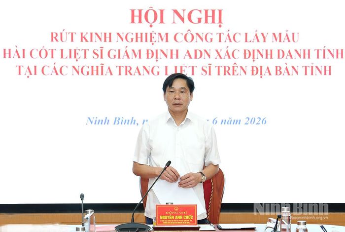 Đồng chí Nguyễn Anh Chức, Ủy viên Ban Thường vụ Tỉnh ủy, Phó Chủ tịch UBND tỉnh, Trưởng Ban Chỉ đạo 515 tỉnh phát biểu kết luận hội nghị.