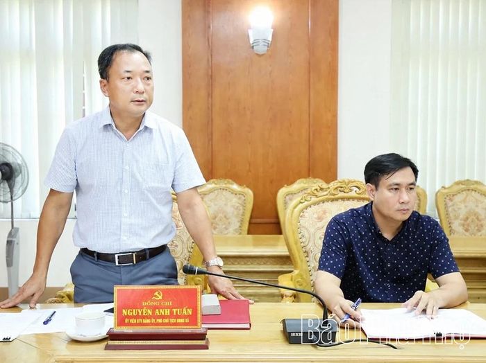 Đại diện UBND xã Cẩm Khê phát biểu tại buổi làm việc.