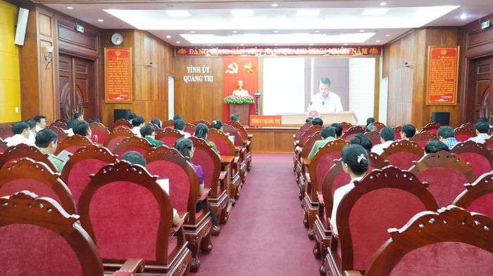 Quang cảnh phiên họp tại điểm cầu tỉnh Quảng Trị - Ảnh: Q.V