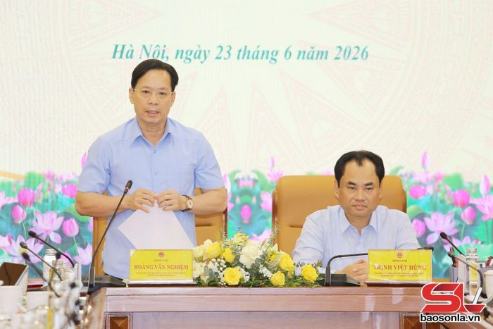 Đồng chí Bí thư Tỉnh ủy phát biểu tại cuộc làm việc.