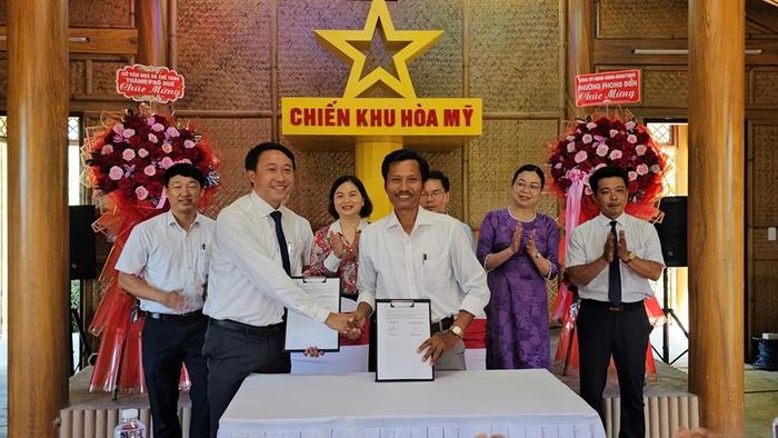 Bảo tàng Lịch sử TP. Huế bàn giao không gian trưng bày cho UBND phường Phong Điền 