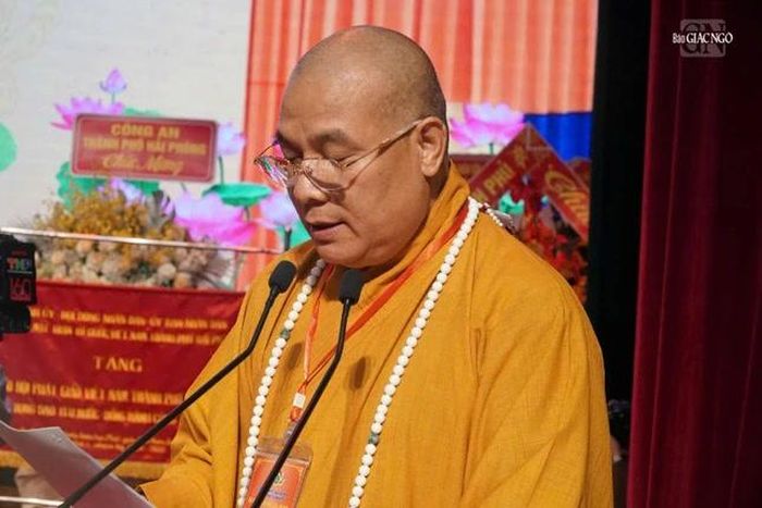 Hòa thượng Thích Thanh Vân trình danh sách nhân sự