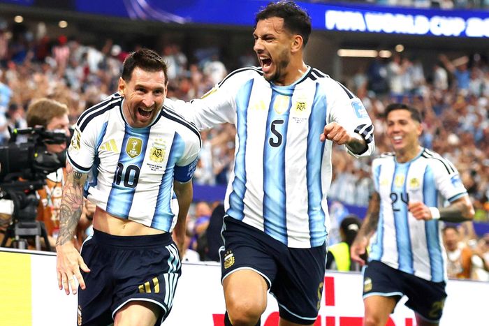 Messi trở thành cầu thủ có nhiều bàn thắng nhất trong lịch sử World Cup.