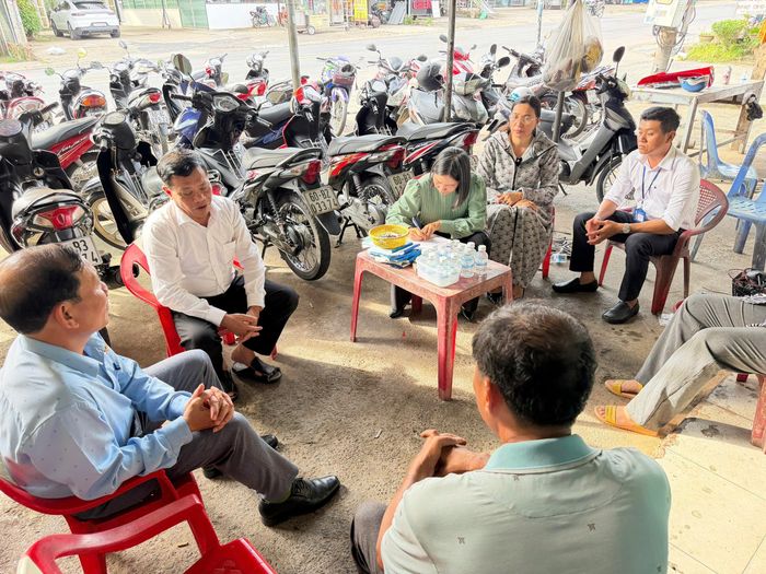 Các địa phương có tuyến cao tốc ngang qua tập trung cho công tác tuyên truyền vận động để người dân sớm bàn giao mặt bằng.