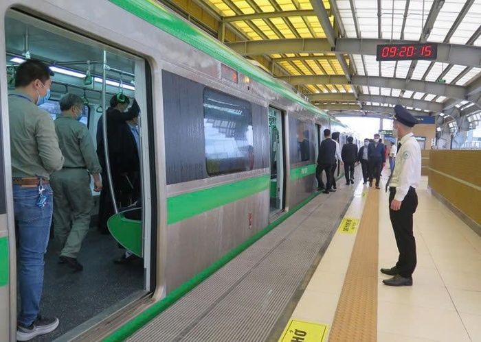 Hàng chục nhân viên các ga metro bị nợ lương nhiều tháng gây bức xúc (ảnh minh họa).