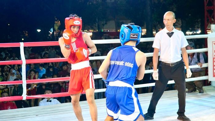 Sau lễ khai mạc, các VĐV bước vào các trận đấu gay cấn và kịch tính.